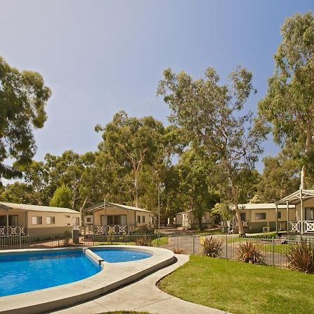 Crystal Brook Tourist Park Hotel Doncaster East Kültér fotó