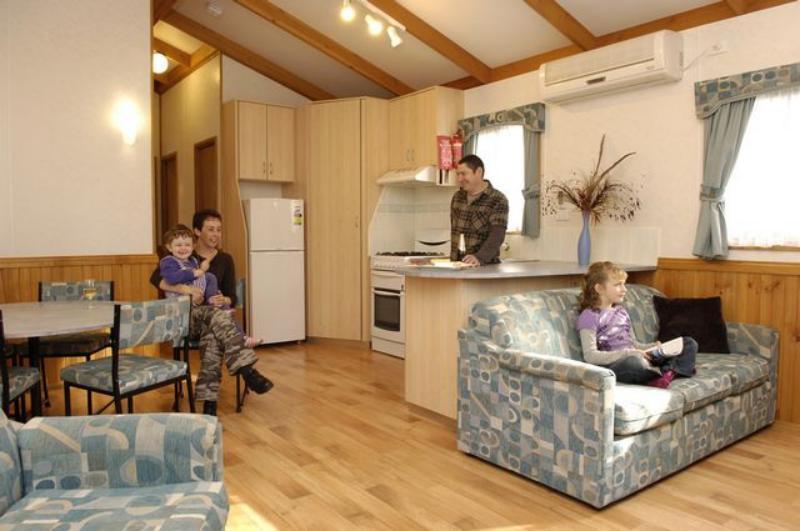 Crystal Brook Tourist Park Hotel Doncaster East Kültér fotó
