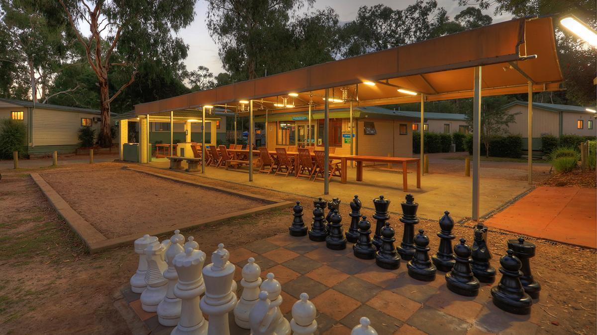 Crystal Brook Tourist Park Hotel Doncaster East Kültér fotó